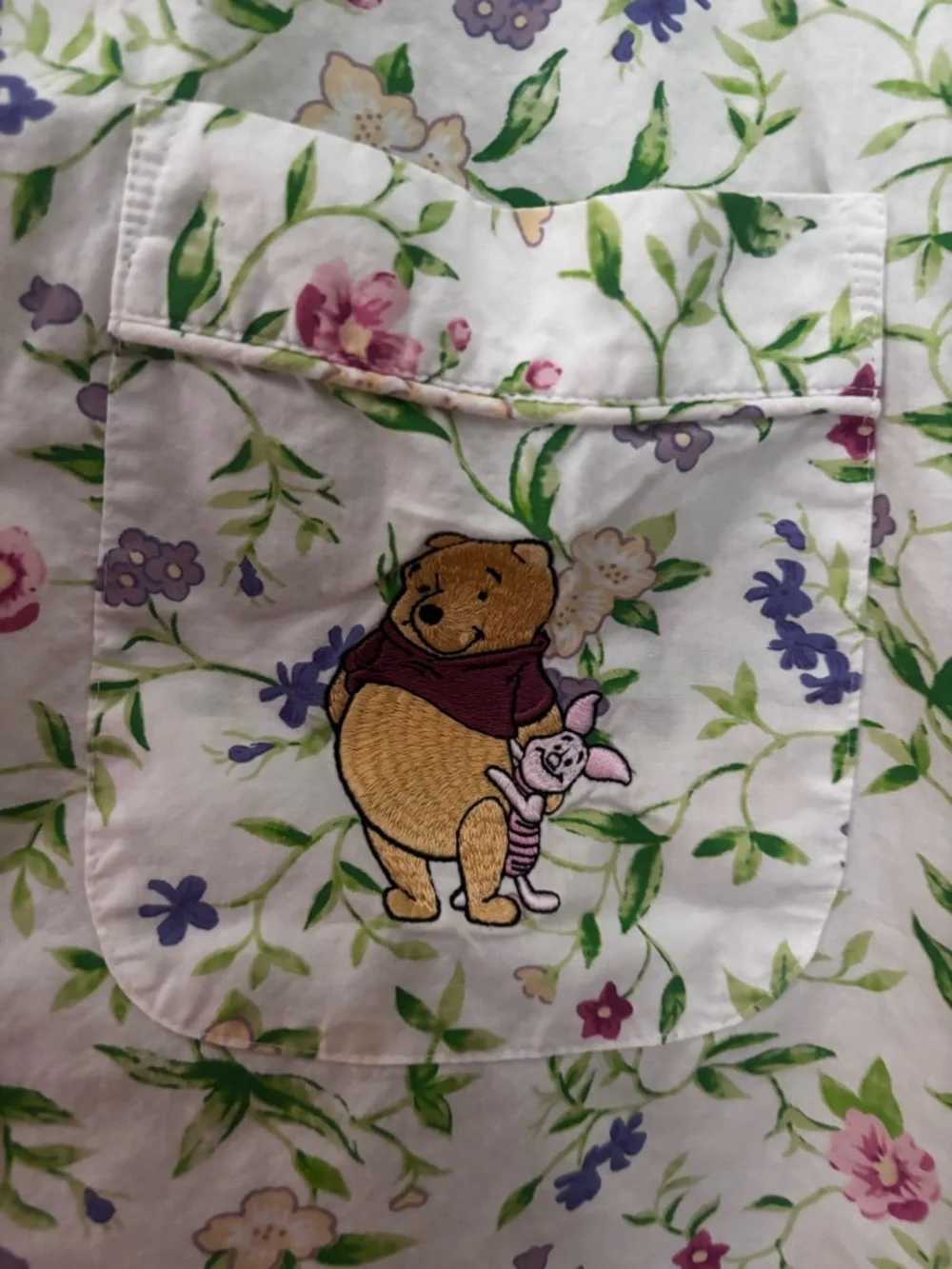 Disney  Floral Short-Sleeve Button-Down Shirt W Pooh Pocket and elastic pants. - Picture 3 of 8